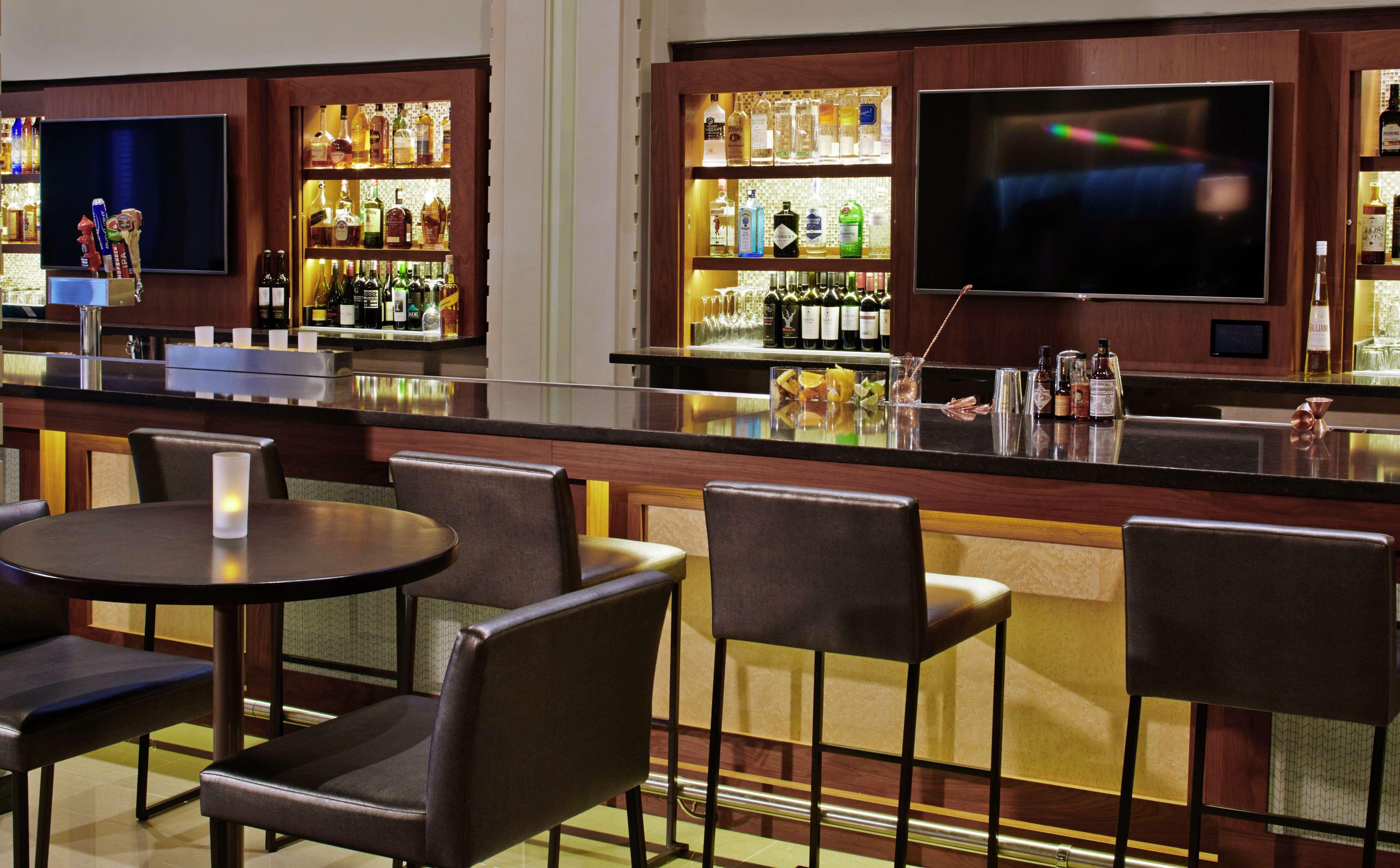 Hilton Garden Inn Phoenix Downtown Bagian luar foto
