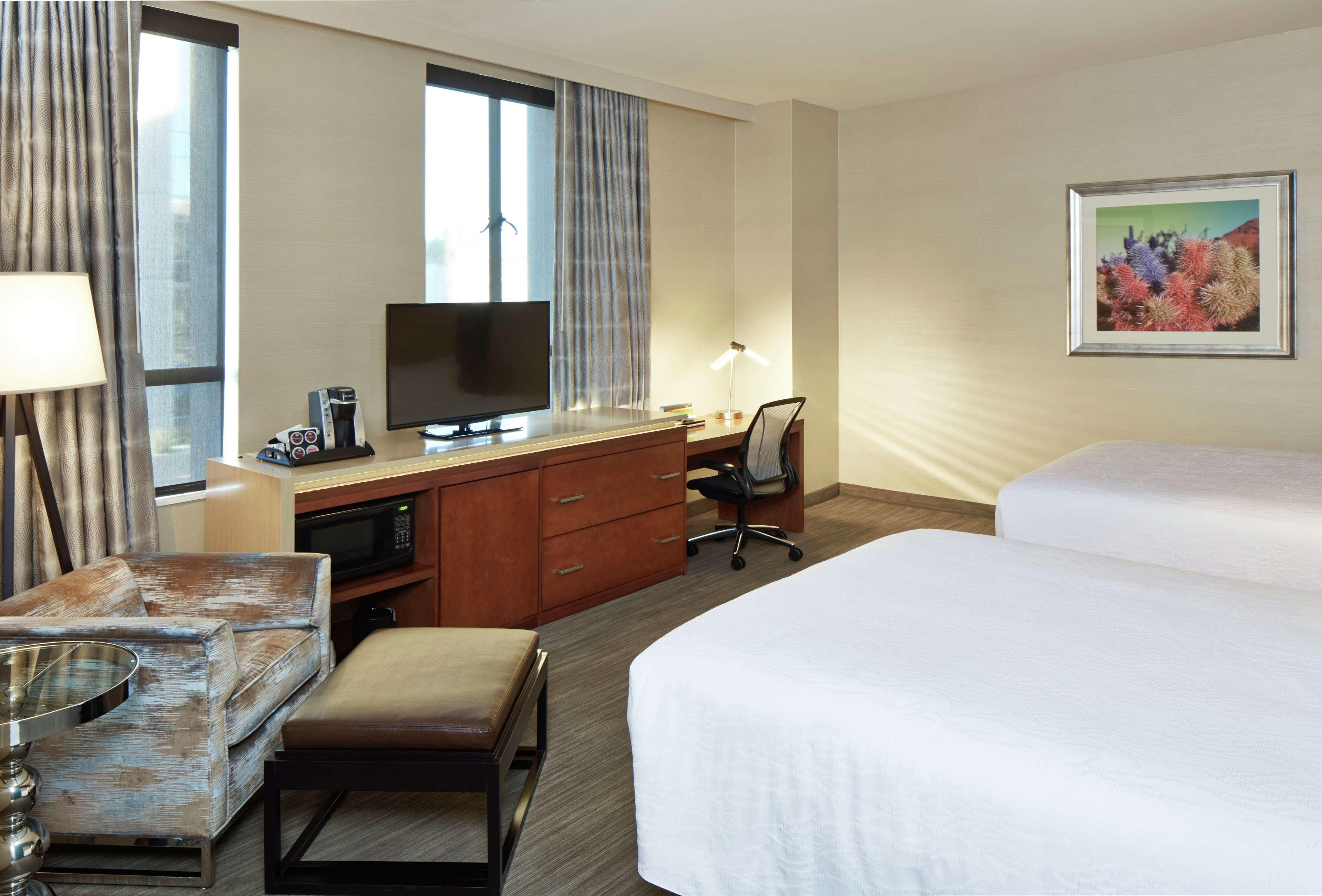 Hilton Garden Inn Phoenix Downtown Bagian luar foto