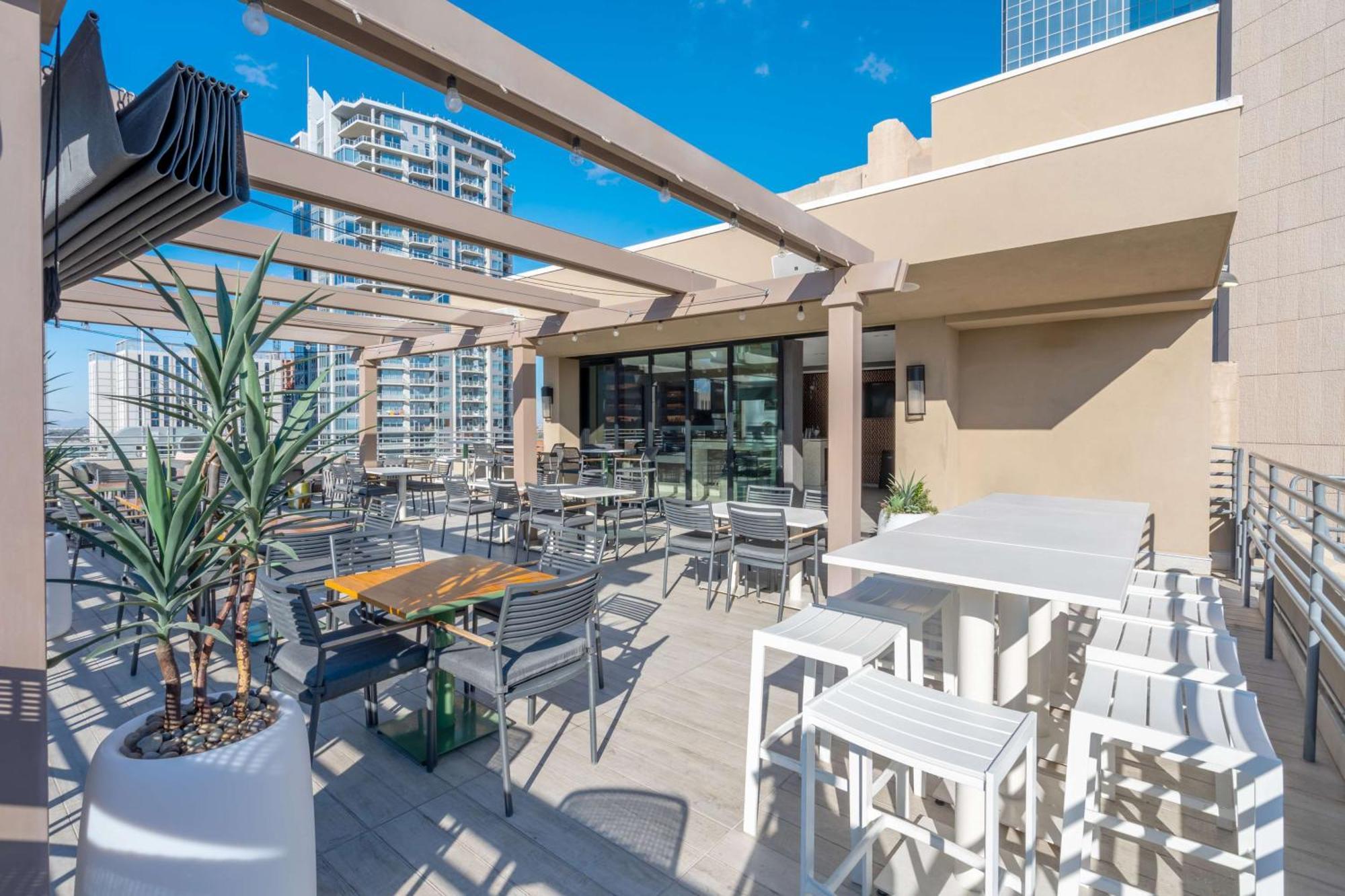 Hilton Garden Inn Phoenix Downtown Bagian luar foto