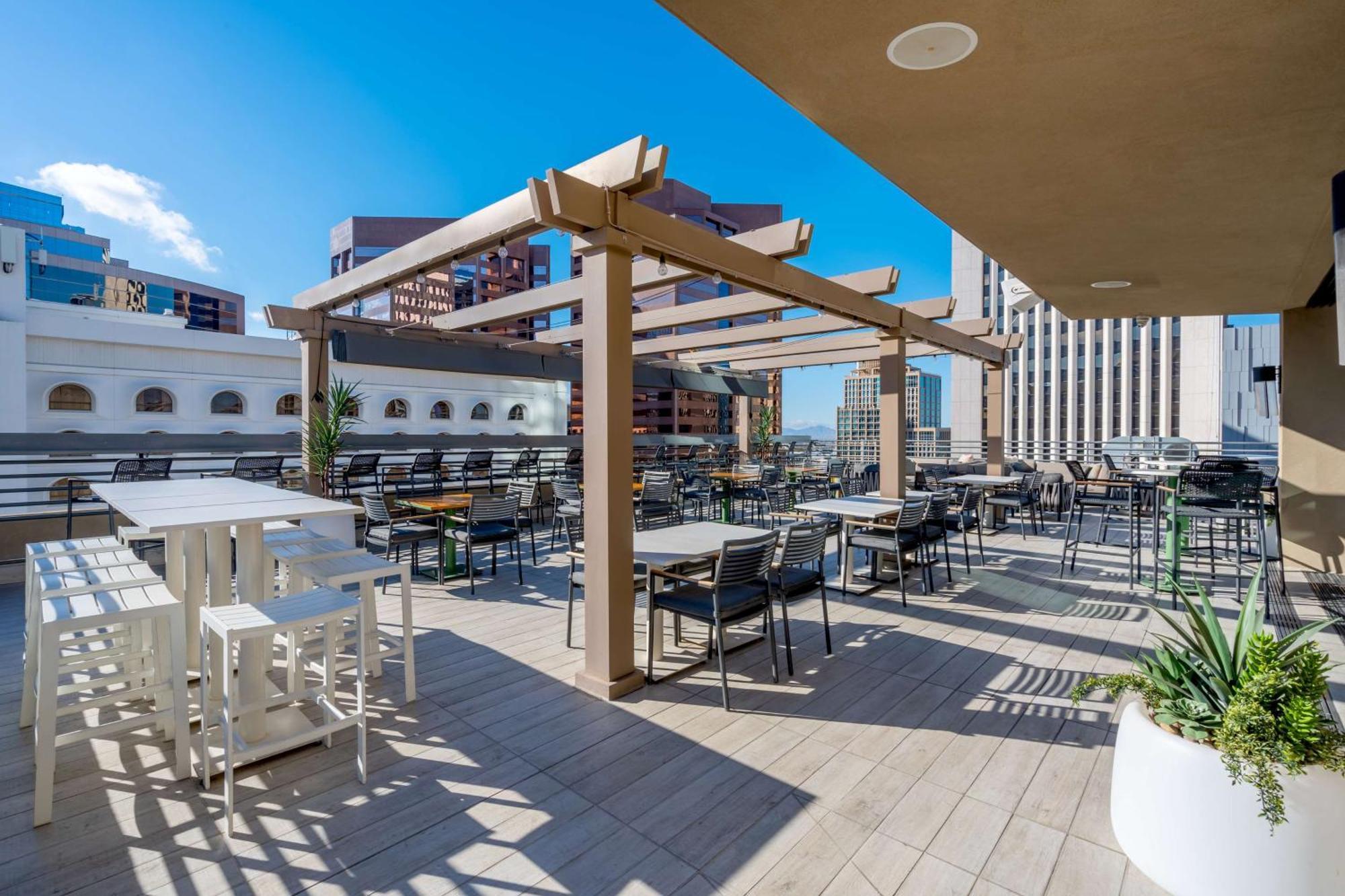 Hilton Garden Inn Phoenix Downtown Bagian luar foto