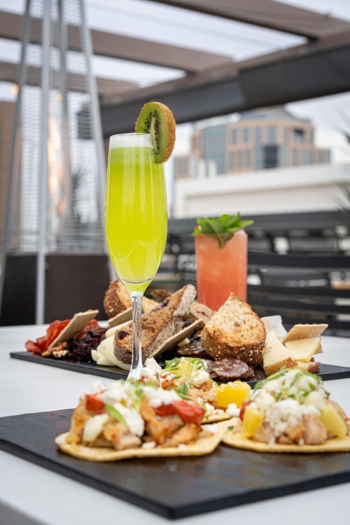 Hilton Garden Inn Phoenix Downtown Bagian luar foto
