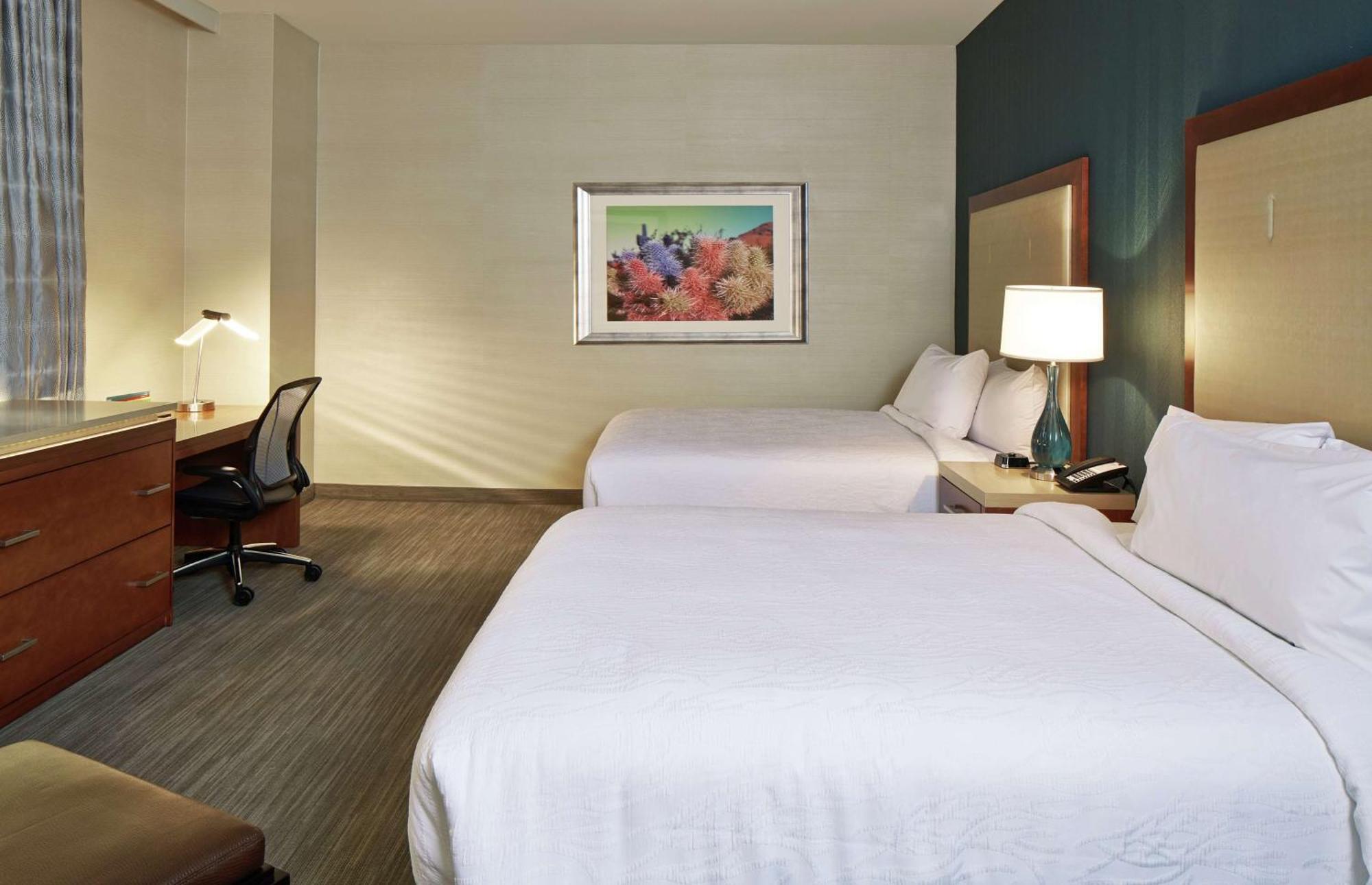 Hilton Garden Inn Phoenix Downtown Bagian luar foto