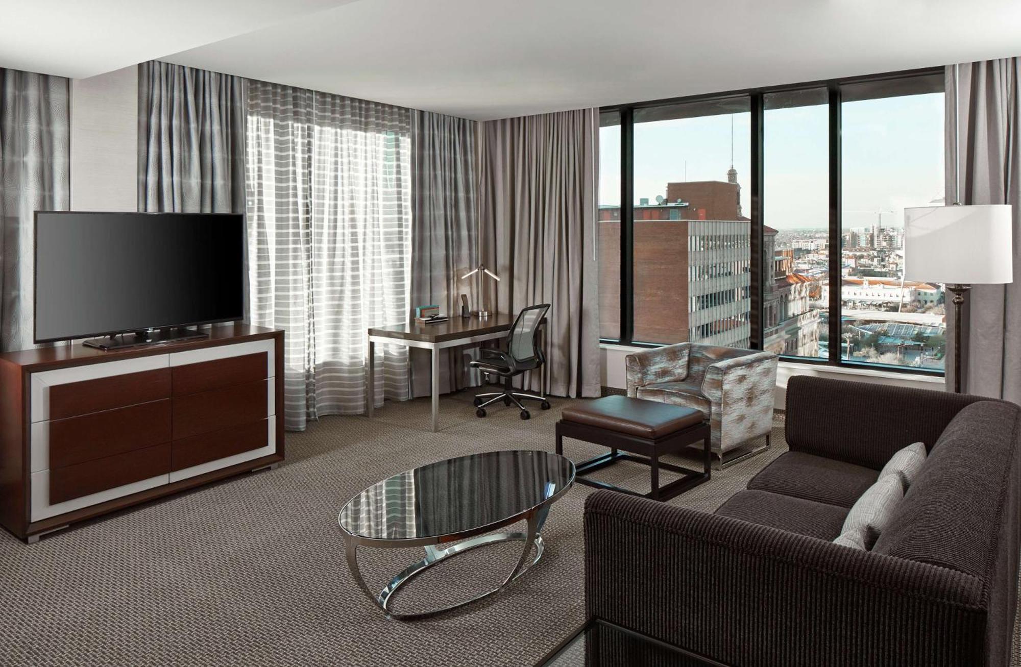 Hilton Garden Inn Phoenix Downtown Bagian luar foto