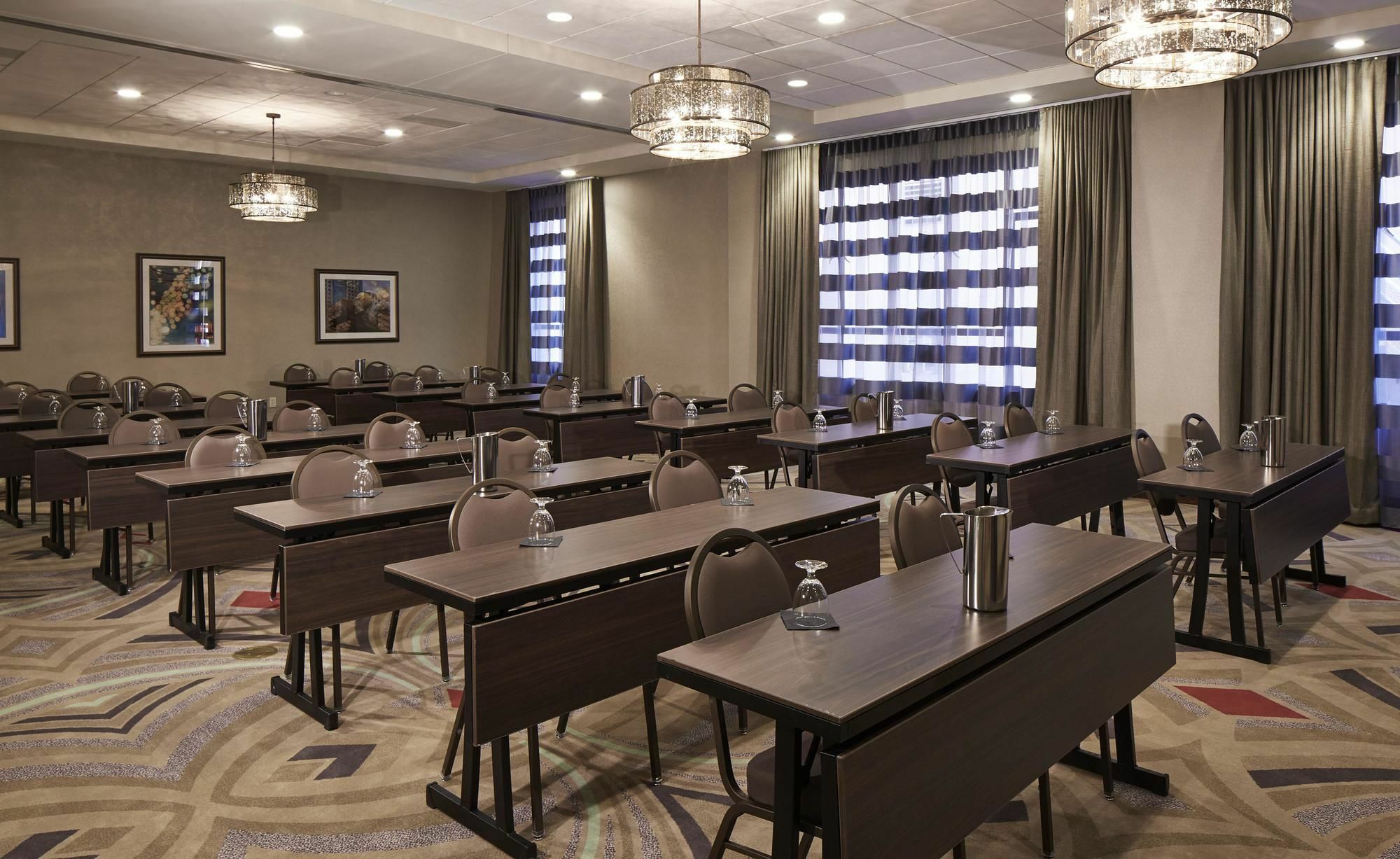 Hilton Garden Inn Phoenix Downtown Bagian luar foto